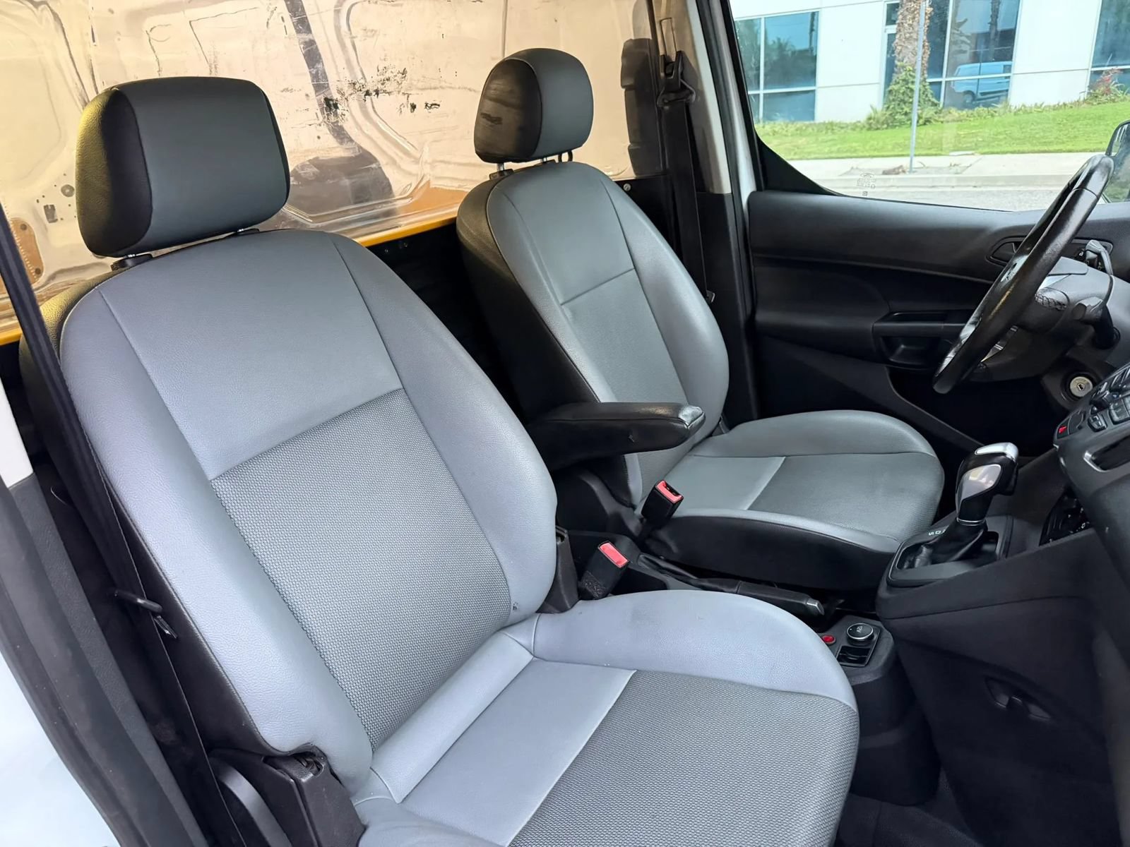 Used 2017 Ford Transit Connect XL FWD image 15