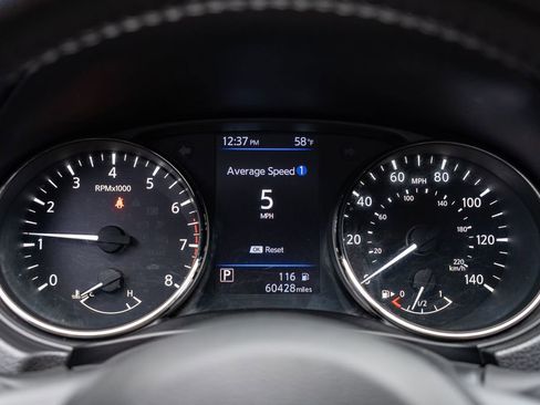 Used 2021 Nissan Rogue Sport SV FWD image 15