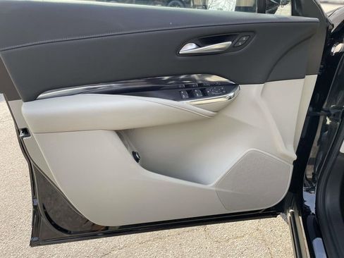 Certified 2023 Cadillac XT4 Luxury image 17