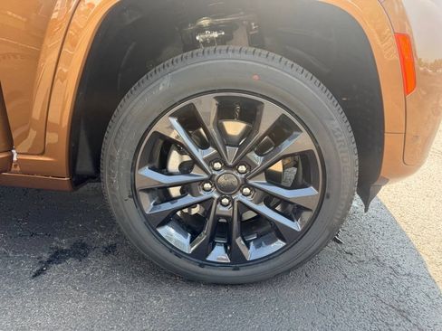 New 2026 Jeep Grand Cherokee L Limited AWD/4WD image 61