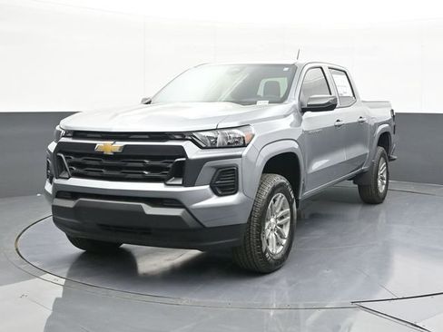 New 2026 Chevrolet Colorado LT RWD image 2