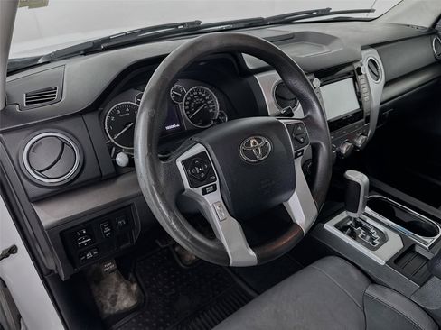 Used 2014 Toyota Tundra SR5 w/ SR5 Upgrade Package image 22