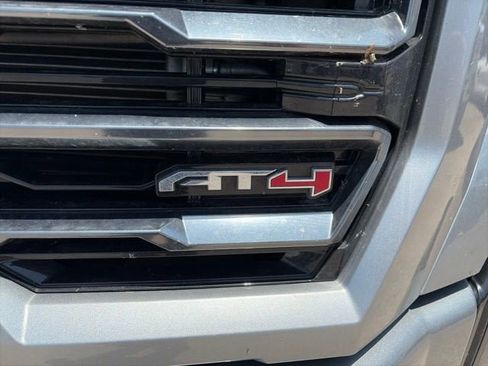 Used 2024 GMC Sierra 2500 AT4 w/ AT4 Preferred Package AWD/4WD image 7