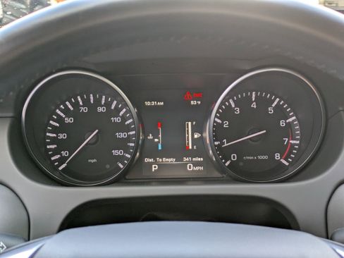 Used 2015 Land Rover Discovery Sport HSE Luxury image 17