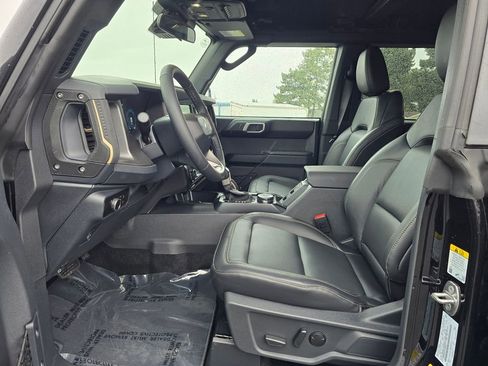 New 2026 Ford Bronco Badlands image 11