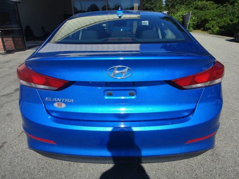 Used 2017 Hyundai Elantra Value Edition FWD image 5