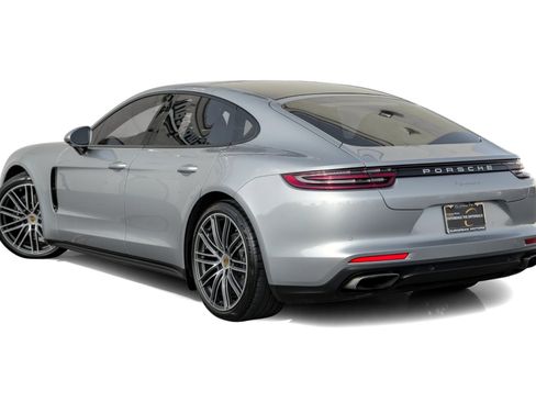 Used 2018 Porsche Panamera image 9