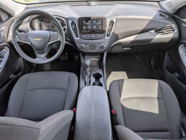 Used 2025 Chevrolet Malibu LT FWD image 14
