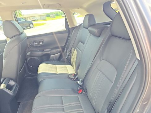 Used 2025 Honda HR-V EX-L image 15
