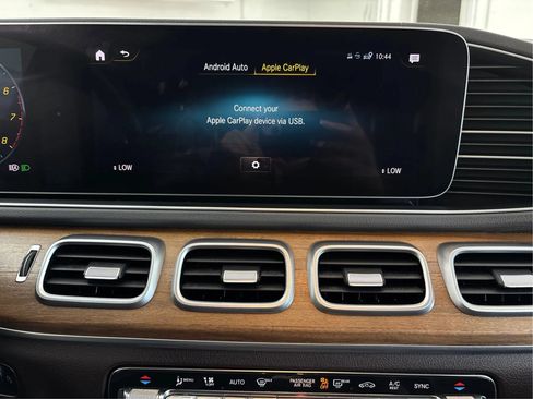 Used 2020 Mercedes-Benz GLS 450 4MATIC image 45