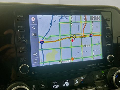 Used 2021 Toyota Highlander XLE FWD image 22