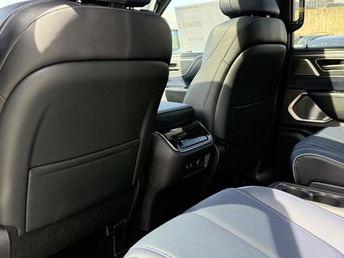 New 2026 INFINITI QX80 4WD w/ Sport Exterior Package image 21