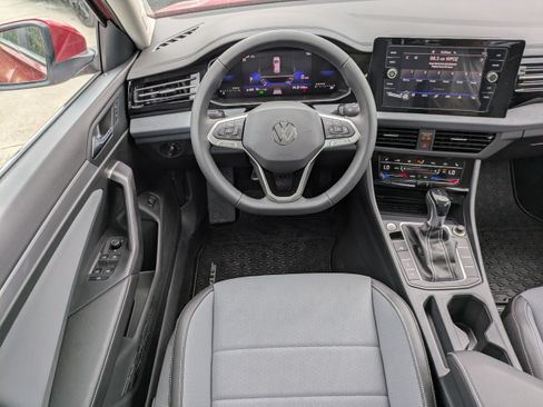 New 2026 Volkswagen Jetta SE FWD image 15