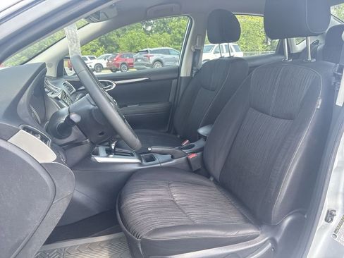 Used 2017 Nissan Sentra SV FWD image 18