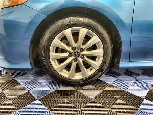 Used 2020 Toyota Camry LE FWD image 10