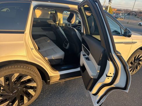 New 2026 Lincoln Nautilus Reserve w/ Jet Appearance Package image 19