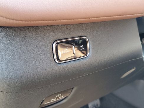 New 2026 Lincoln Navigator Reserve image 13