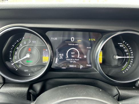 Used 2023 Jeep Wrangler Unlimited w/ Cold Weather Group image 20