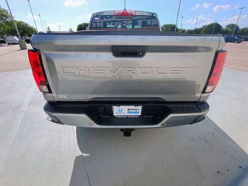 Used 2025 Chevrolet Colorado LT w/ Advanced Trailering Package AWD/4WD image 3