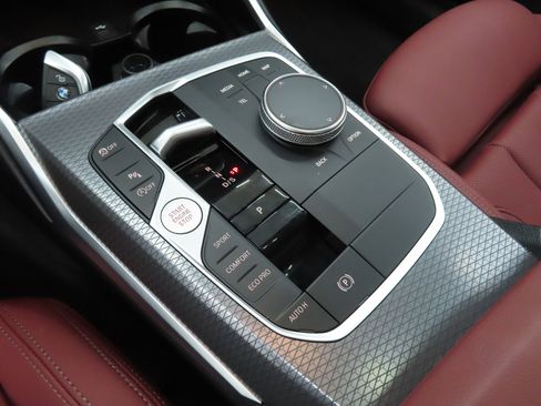 Used 2025 BMW 330i xDrive 330i xDrive image 15