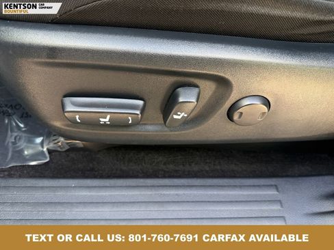 Used 2024 Toyota 4Runner TRD Off-Road AWD/4WD image 31