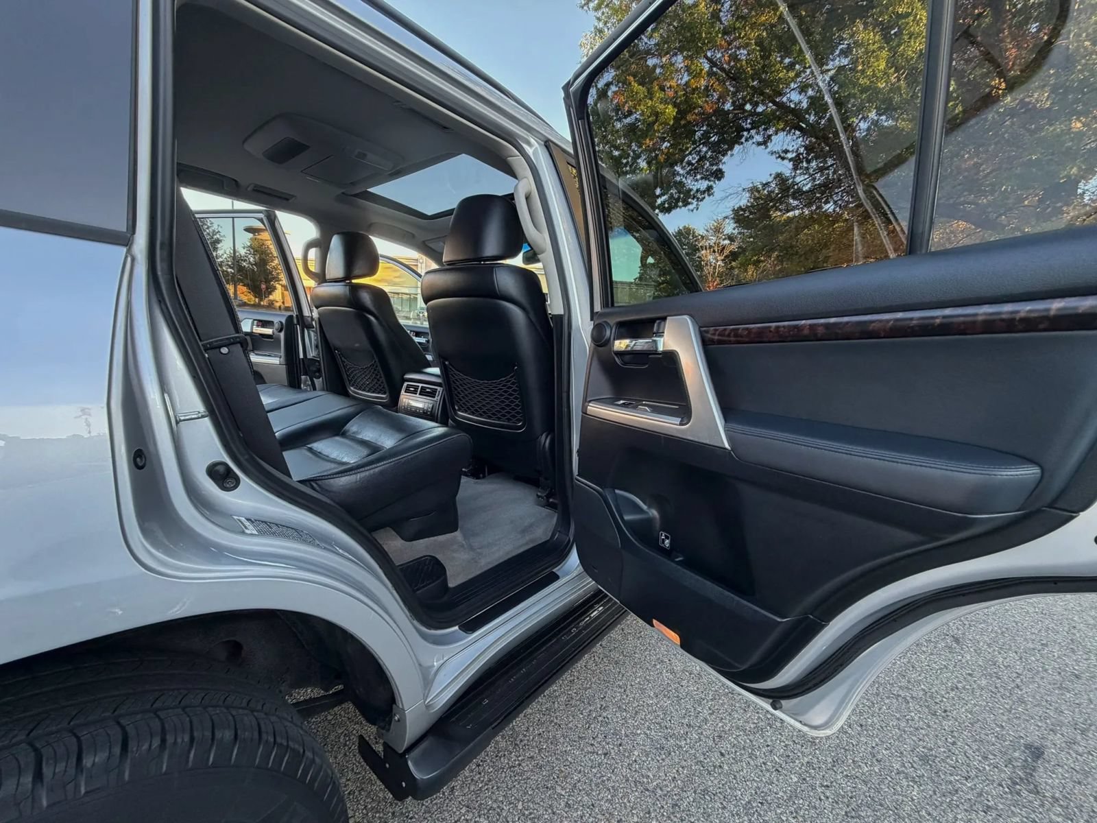 Used 2013 Toyota Land Cruiser AWD/4WD image 83