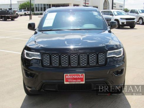 Used 2021 Jeep Grand Cherokee Laredo X RWD image 9