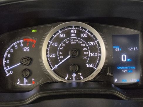 Used 2021 Toyota Corolla LE w/ LE Convenience Package image 23