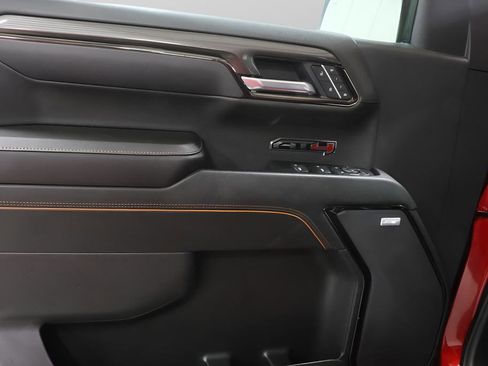 Used 2025 GMC Sierra 1500 AT4 w/ AT4 Preferred Package image 23