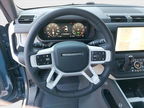 New 2025 Land Rover Defender 110 S image 18