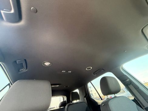 Used 2022 Chevrolet Traverse LT AWD/4WD image 27