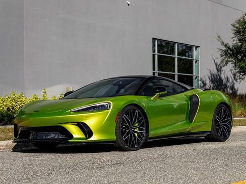 Used 2025 McLaren GTS TechLux image 17