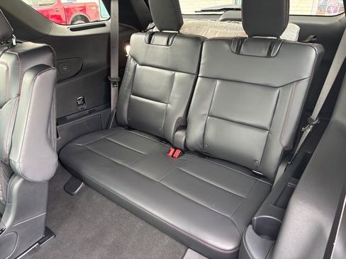 New 2026 Ford Explorer ST-Line w/ ST-Line Street Pack image 11