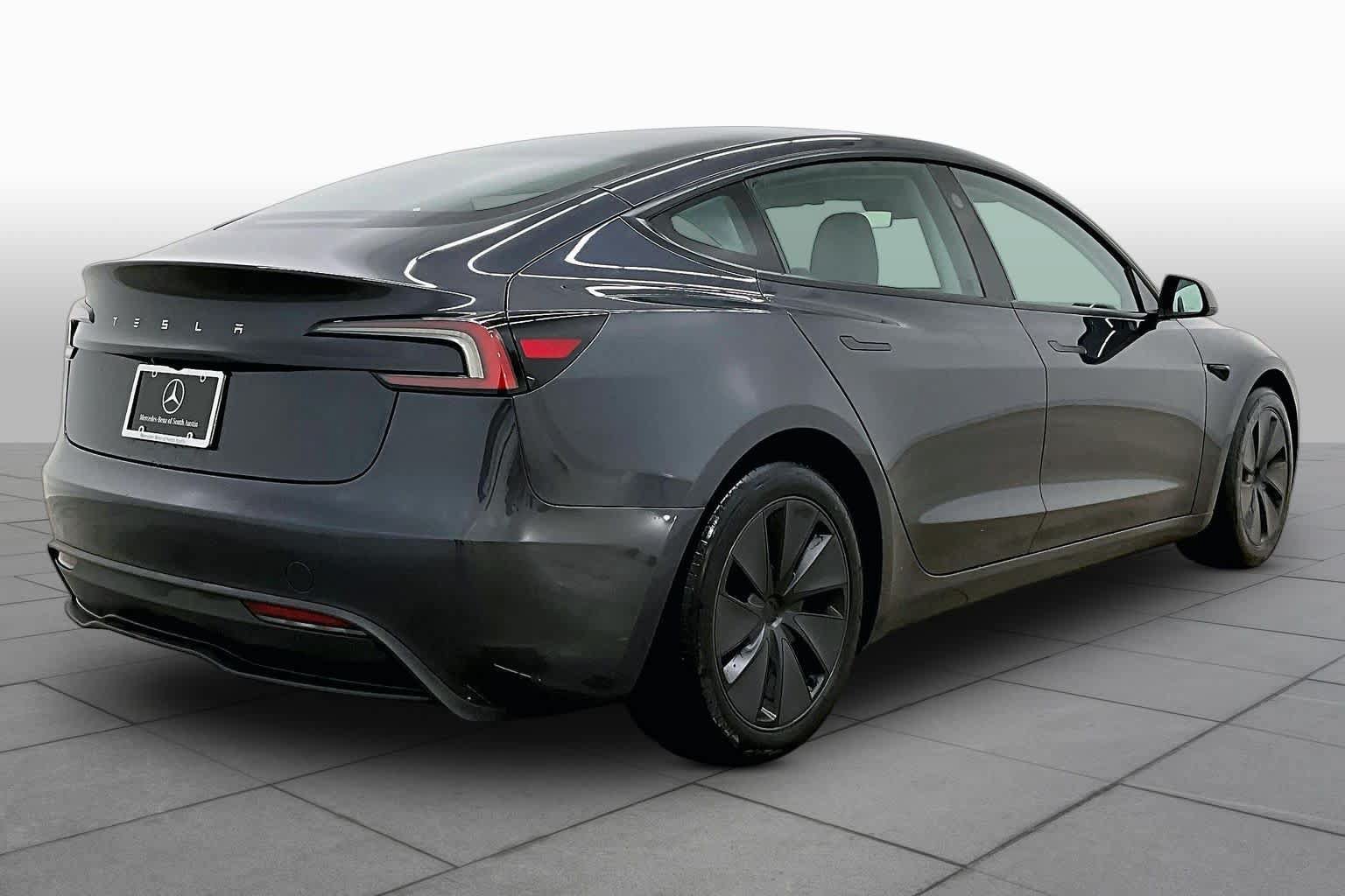Used 2024 Tesla Model 3 Standard Range RWD image 12