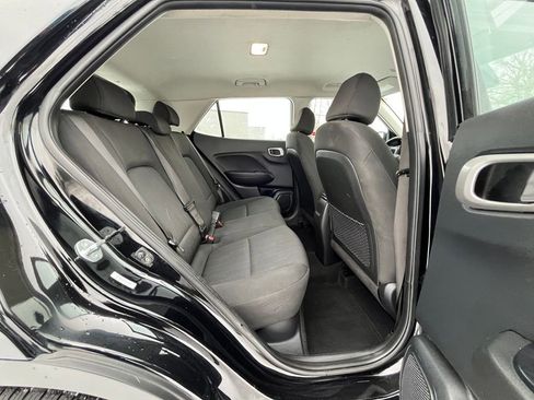 Used 2023 Hyundai Venue SE w/ Cargo Package FWD image 20