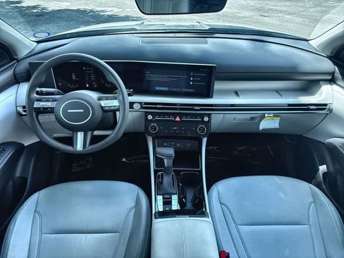 Used 2025 Hyundai Tucson SEL FWD image 24