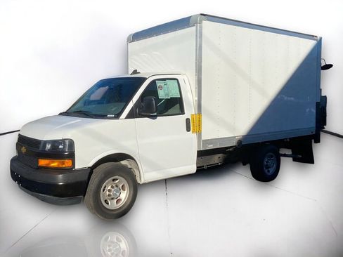 Used 2021 Chevrolet Express 3500 Work Van image 2
