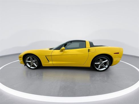 Used 2011 Chevrolet Corvette Base w/ Roof Package image 5