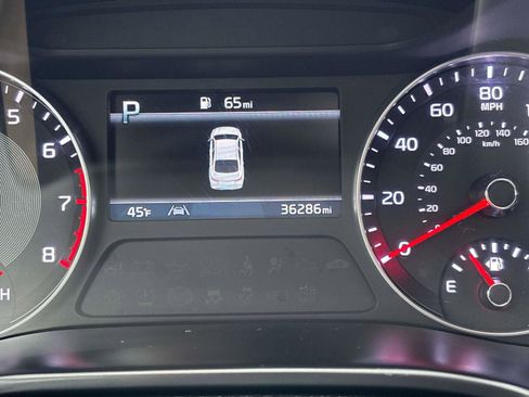 Used 2023 Kia Forte GT-Line w/ GT-Line Premium Package image 23