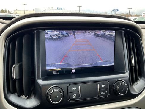 Used 2019 GMC Canyon SLT w/ Driver Alert Package AWD/4WD image 18