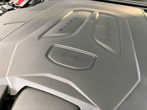 Certified 2025 Porsche Cayenne image 33