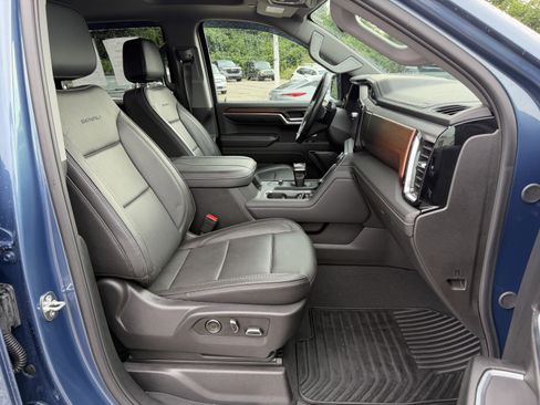 Used 2024 GMC Sierra 1500 Denali w/ Denali Reserve Package AWD/4WD image 10