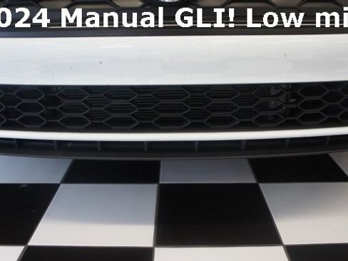 Used 2024 Volkswagen Jetta GLI 40th Anniversary Edition image 56