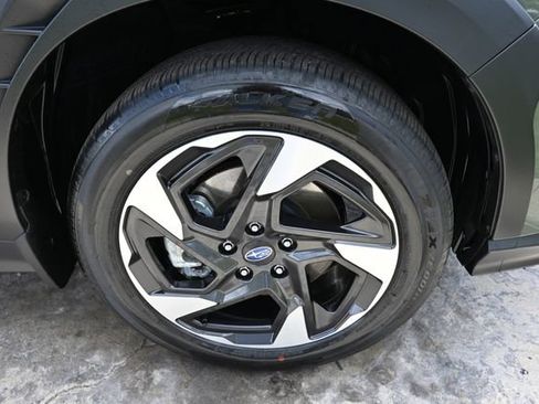Used 2025 Subaru Crosstrek 2.5i Limited AWD/4WD image 11