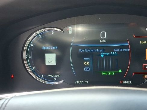 Used 2020 Cadillac Escalade Platinum AWD/4WD image 17