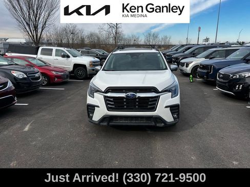 Used 2023 Subaru Ascent Limited w/ Technology Package image 2