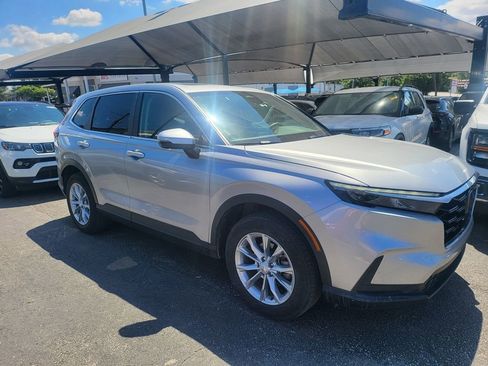 Used 2025 Honda CR-V EX image 4