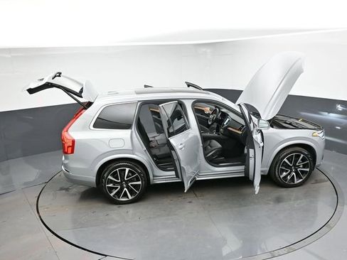 Used 2025 Volvo XC90 B6 Plus image 49
