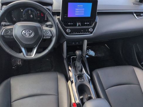Certified 2025 Toyota Corolla Cross XLE AWD/4WD image 25