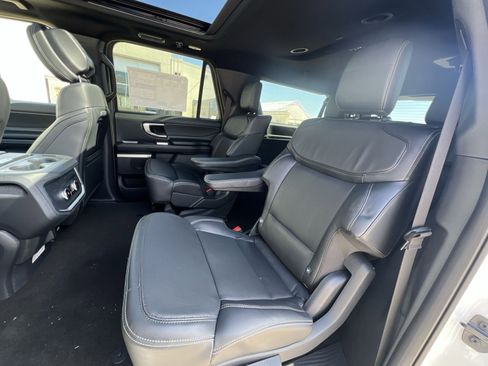 New 2026 Ford Expedition Max Platinum w/ Stealth Appearance Package image 33